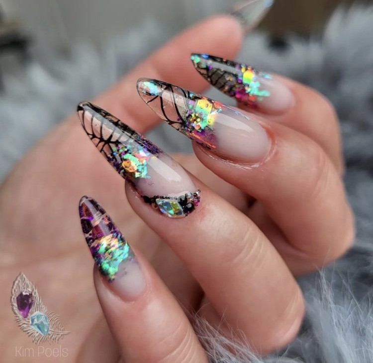 Shattered-Glass Nails Look As Cool As They Sound